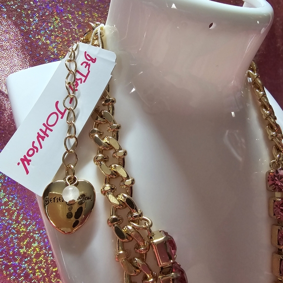 Betsey Johnson Strawberry necklace! - Picture 7 of 10